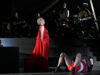 2022 - Aufführung des Schauspiels &#34;Jedermann&#34;, am Salzburger Domplatz, im Rahmen der Salzburger Festspiele 2022 am 16.07.22 : #1B#, Altenberger, Buhlschaft, Domplatz, Eidinger, Jedermann, Lars, Salzburger Festspiele, Schauspiel, Verena, merke1B