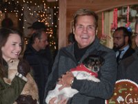 2017 - Voradventtfeier mit Prominenten. auf Gut Aiderbichl in Henndorf bei Salzburg : Voradventfeier, Adventfeier, Prominente, Gut Aiderbichl, Tierhof, Tierheim, Gnadenhof, Tierasyl, Kristin, Davis, Musiker, Produzent, Liedermacher, Dieter, Günter, Guenter, Bohlen, Chrisitan, Clerici, Fernsejournalist, Fernsehmoderator, Hunde, Lebkuchenherz