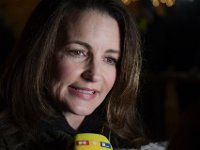 2017 - Voradventtfeier mit Prominenten. auf Gut Aiderbichl in Henndorf bei Salzburg : Voradventfeier, Adventfeier, Prominente, Gut Aiderbichl, Tierhof, Tierheim, Gnadenhof, Tierasyl, Kristin, Davis, Sex and the City, Cahrlotte, York, amerikanisch, Portraits, Inverview, Mikrofon, NTV
