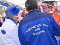Karneval in Aachen im Rheinland - Altweiberfastnacht : Karneval, Aachen, Rheinland, Altweiberfastnacht, Festzelt, Katschhof, närrische Zeit, naerrische Zeit, fünfte Jahreszeit, fuenfte Jahreszeit, Rehinland, Nordrhein-Westfalen, Deutschland, Fasching, Kartnevalstreibe Faschingstreiben