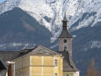Panoramablick über Ebensee am Traunsee im oberösterreichischen Salzkammergut mit Kirche und Gebirgspanorama : Ebensee, Blick, Panorama, Kirche, Traunsee, Salzkammergut, Gebirge, Gebirgspanorama, Häuser, Haeuser