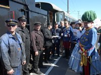 2017 - Traditions-Kaiserzug von Attnang-Puchheim nach Bad Ischl : Kaiserzug, Tradition, historisch, Touristenattraktion, Salzkammergut, Fremdenverkehrsattraktion, Eisenbahn, Spektakel, Ehrung, Eisenbahnbeamte, Lokomotivführer, Lokomotivfuehrer, Bahnhof, Karl, Reitter, Reiter, Kaiserdarsteller, Gerard, Fritz, Federhelm