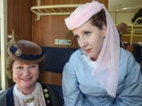 2017 - Traditions-Kaiserzug von Attnang-Puchheim nach Bad Ischl : Kaiserzug, Tradition, historisch, Touristenattraktion, Salzkammergut, Fremdenverkehrsattraktion, Eisenbahn, Spektakel, Sisidarstellerin, Sabine, Rossegger, Sisi, Sissy, Elisabeth, Kaiserin, Heidi, Hufnagl, Hufnagel