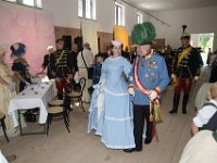 2017 - Traditions-Kaiserzug von Attnang-Puchheim nach Bad Ischl : Kaiserzug, Tradition, historisch, Touristenattraktion, Salzkammergut, Fremdenverkehrsattraktion, Eisenbahn, Spektakel, kaiserliches Paar, Kaiserinnendarstellerin, Sisidarstellerin, Sisi, Sissy, Sabine, Rossegger, Kaiserdarsteller, Gerard, Fritz, Federhelm, Schärpe, Schaerpe, Orden, Ordonazoffizier, Michael
