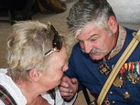 2017 - Traditions-Kaiserzug von Attnang-Puchheim nach Bad Ischl : Kaiserzug, Tradition, historisch, Touristenattraktion, Salzkammergut, Fremdenverkehrsattraktion, Eisenbahn, Spektakel, Offizier, kaiserlich, Oberst, Kavallerie, Franz, Prandstätter, Prandstaetter, Diskussion, Erklärung, Erklaerung