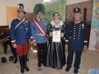 2017 - Traditions-Kaiserzug von Attnang-Puchheim nach Bad Ischl : Kaiserzug, Tradition, historisch, Touristenattraktion, Salzkammergut, Fremdenverkehrsattraktion, Eisenbahn, Spektakel, Ehrung, verdiente Mitarbeiter, Kaiserdarsteller, Gerard, Fritz, Oberst, Kavallerie, Offizier, Franz, Prandstätter, Leiter, Karl, Reitter, Reiter, Schärpe, Orden, Bart, Federhelm