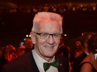 2018 - Karnevalsveranstaltung zur Ordensverleihung „Wider den Tierischen Ernst“ durch den Aachener Karnevalsverein (AKV), an den Ministerpräsidenten des deutschen Bundeslandes Baden-Württemberg Winfried Kretschmann im Eurogress, Moheimallee in Aachen : Eurogress, Aachen, Ordensverleihung, Wider den Tierischen Ernst, Karnevalsveranstaltung, AKV, Aachener Karnevalsverein, Ministerpräsident, Baden-Württemberg, Winfried, Kretschmann, Portraits